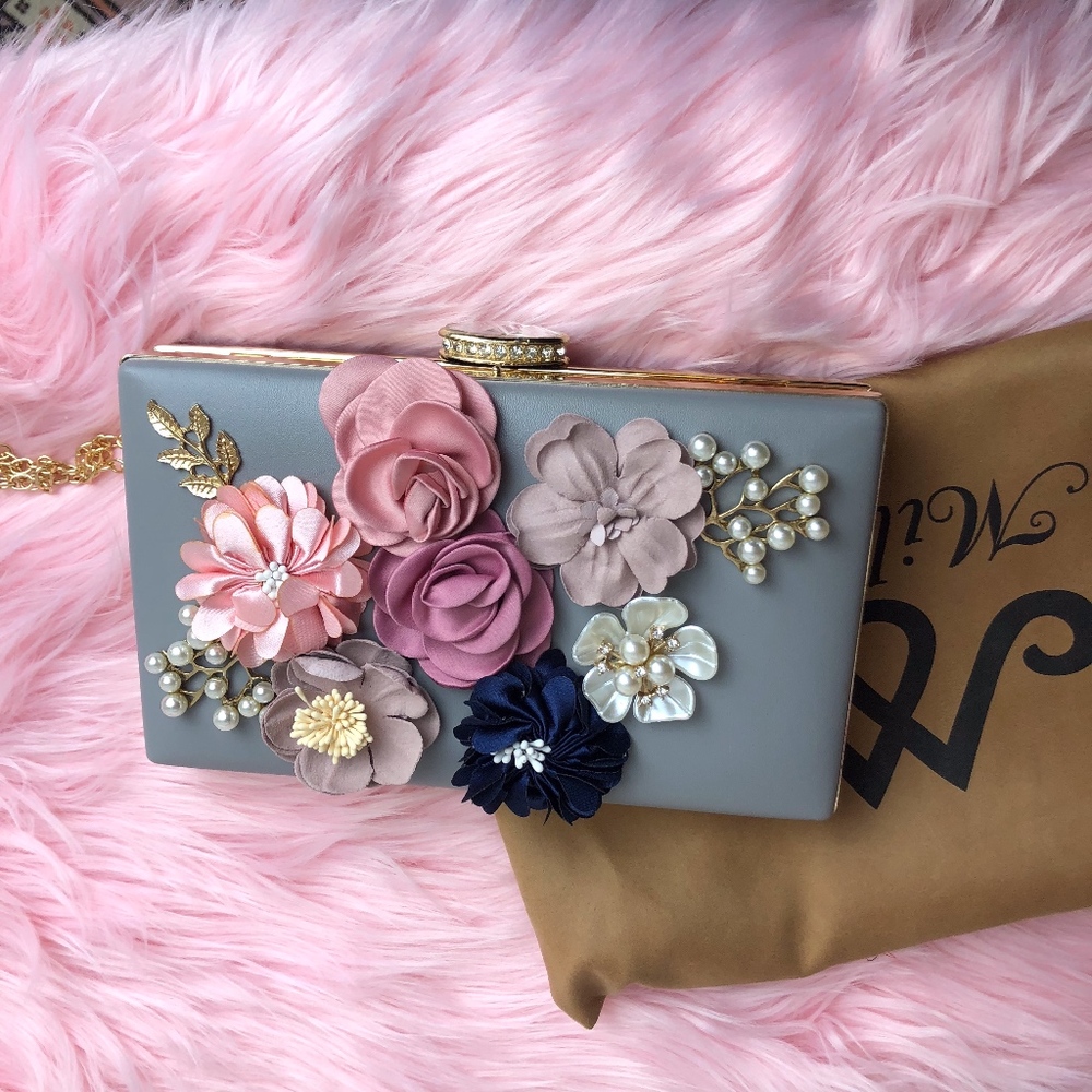Floral Formal Clutch NWOT-FANCYYY